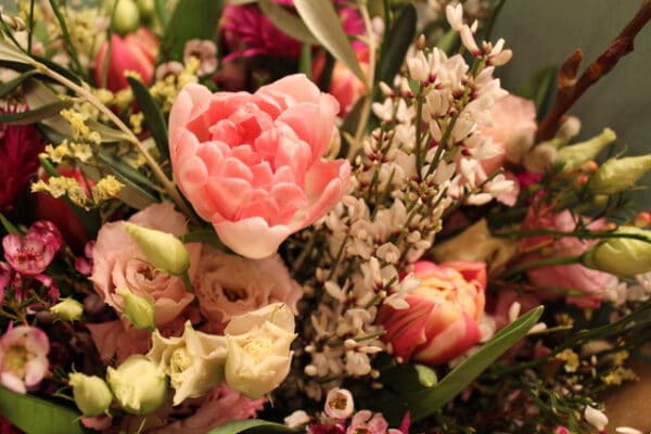 bouquet de fleurs modulable bouquet de printemps pastel achat en ligne de fleurs